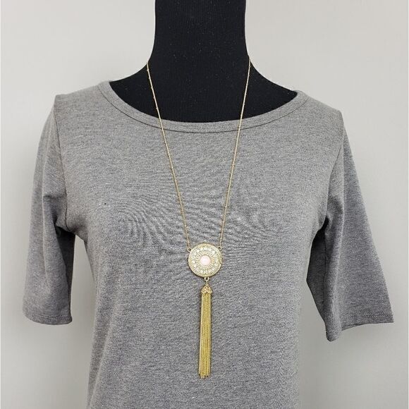 Beautiful Gold Tone with Pink Necklace - Picture 2 of 5